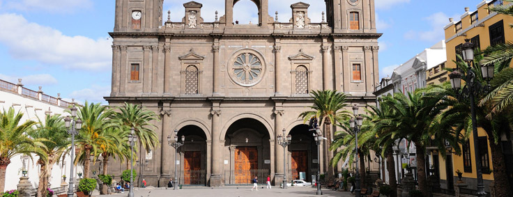 Catedral Autor foto: Alejandroclemente. http://en.wikipedia.org/wiki/Las_Palmas_Cathedral#mediaviewer/File:Catedral_Santa_Ana.jpg
